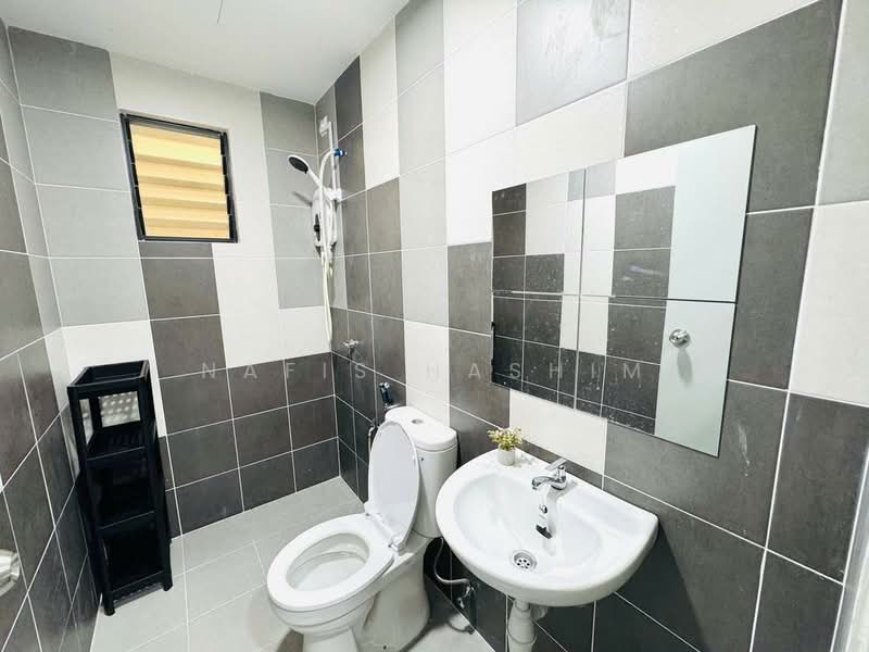 Service Residence for Rent at Residensi Mutiara Kajang 2 - Nafis Hashim - Bathroom - PropertyGuru.com.my