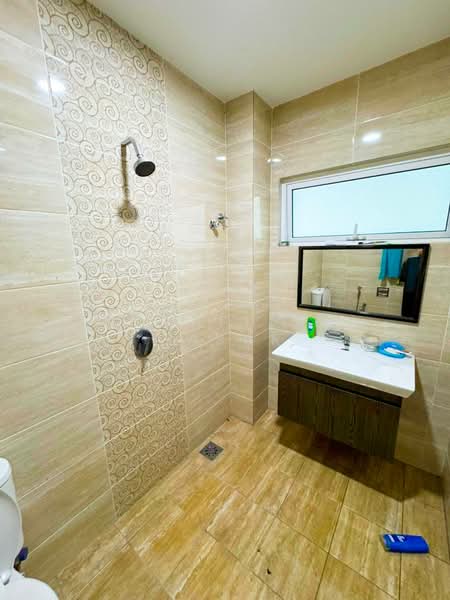 Bungalow for Rent in Ampang (Kuala Lumpur) - NoraFizah Gapar - Bathroom - PropertyGuru.com.my