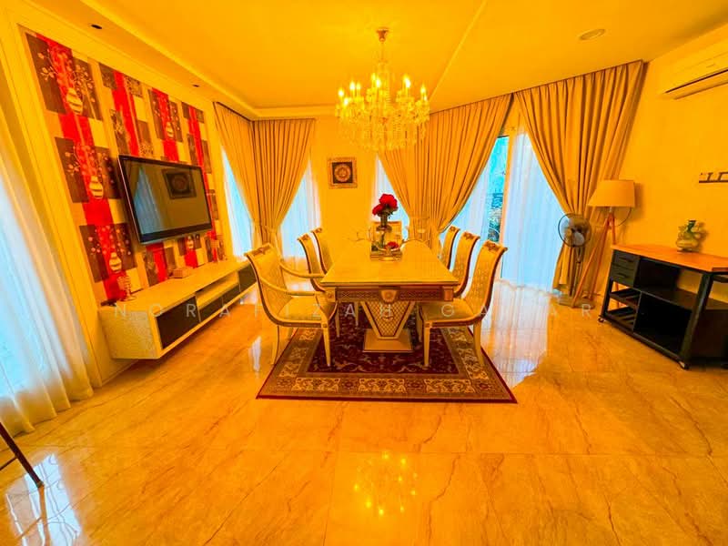Bungalow for Rent in Ampang (Kuala Lumpur) - NoraFizah Gapar - Dining Room - PropertyGuru.com.my