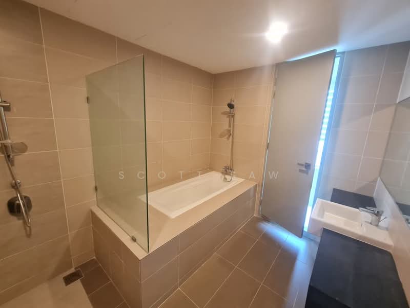 Kondominium untuk Dijual di Tropicana Bay Residences - Scott Saw - Bathroom - PropertyGuru.com.my