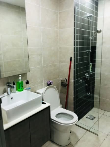 Service Residence for Sale at Millerz Square - Alan Chew - Bathroom - PropertyGuru.com.my
