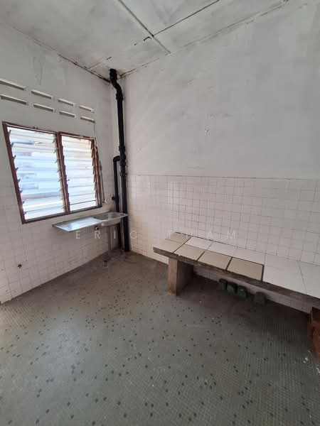 Shop / Office for Sale in Taman Tenaga (Cheras) - Eric Tham - Kitchen - PropertyGuru.com.my