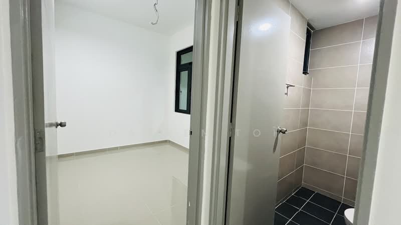 Service Residence for Sale at Serviced Residence @ The Louvre @ Country Heights - Darren Toh - Interior - PropertyGuru.com.my