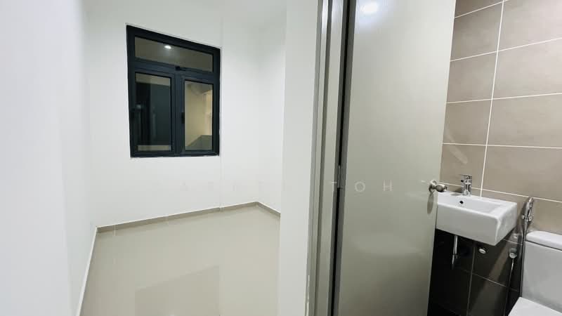 Service Residence for Sale at Serviced Residence @ The Louvre @ Country Heights - Darren Toh - Bathroom - PropertyGuru.com.my