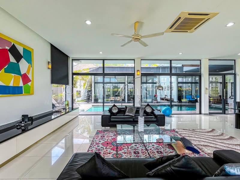 Rumah Banglo untuk Dijual di Seri Kembangan (Selangor) - Najibah Sahari - Living Room - PropertyGuru.com.my