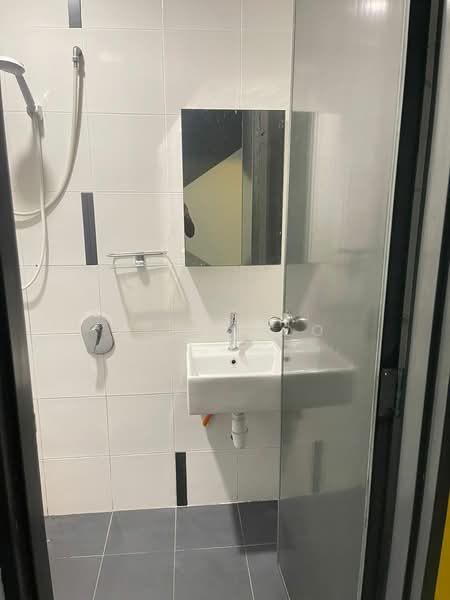 Servis Apartment untuk Disewa di Suria Jaya - Abby Woo - Bathroom - PropertyGuru.com.my