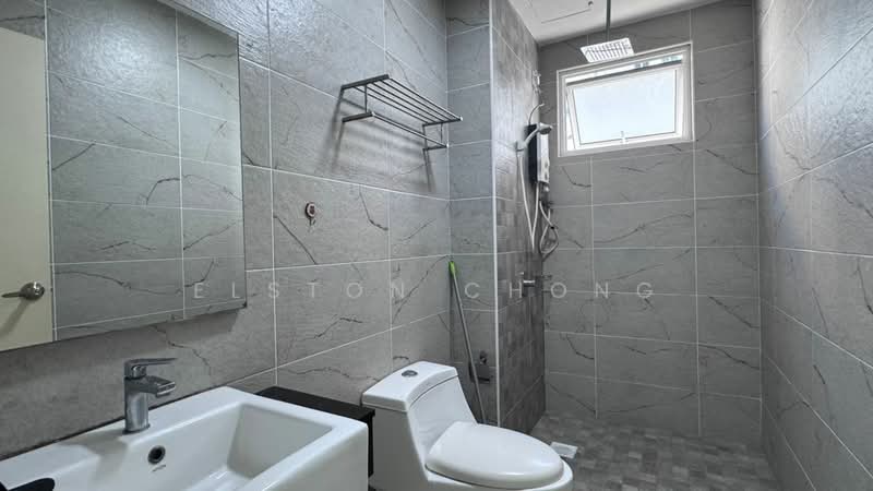 Service Residence for Sale at Pinnacle Tower - Elston Chong - Bathroom - PropertyGuru.com.my