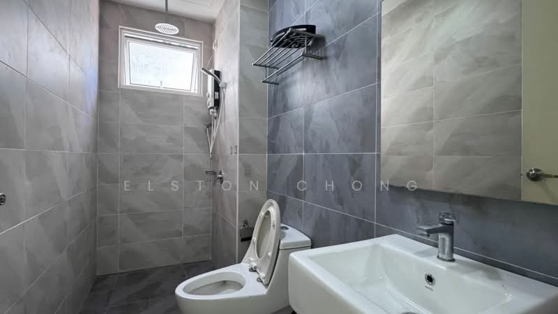 Service Residence for Sale at Pinnacle Tower - Elston Chong - Bathroom - PropertyGuru.com.my