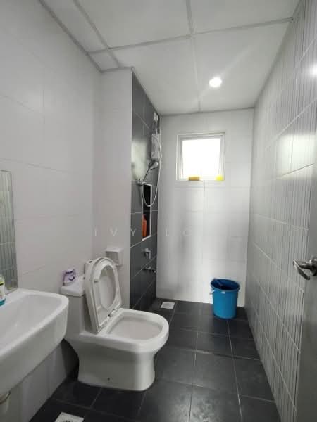 Service Residence for Rent at D'Tasek Residences (Tasek Impian) - Ivy Low - Bathroom - PropertyGuru.com.my