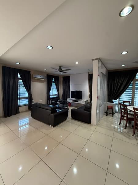 Cluster House for Rent in Taman Gaya (Ulu Tiram) - Ethan Gan - Living Room - PropertyGuru.com.my