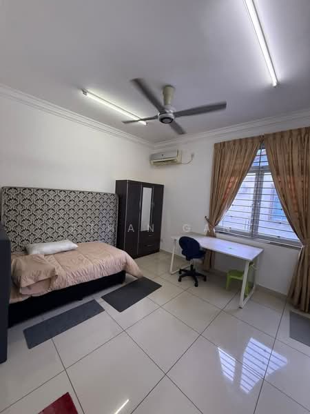 Cluster House for Rent in Taman Gaya (Ulu Tiram) - Ethan Gan - Bedroom - PropertyGuru.com.my