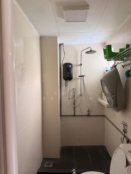 Pangsapuri untuk Disewa di Le Chateau 2 - James Savarinathan - Bathroom - PropertyGuru.com.my