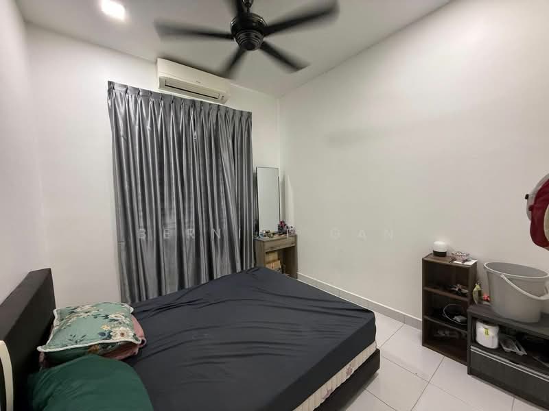 2.5-storey Terraced House for Sale in Bandar Seri Alam (Masai) - Bernice Gan - Bedroom - PropertyGuru.com.my