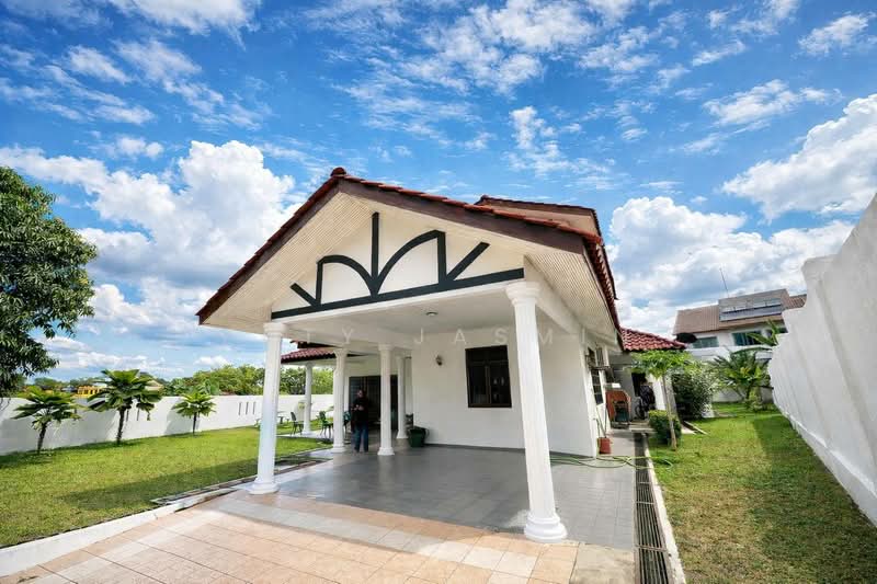 Rumah Banglo untuk Dijual di Seksyen 9 (Shah Alam) - Zaty Jasmin - Exterior - PropertyGuru.com.my
