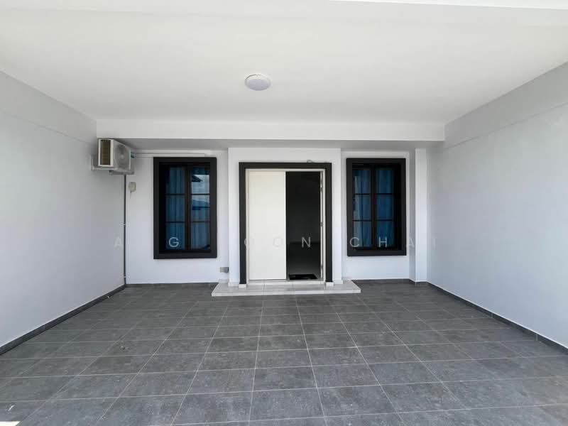 Rumah Teres untuk Disewa di Bandar Putra (Kulai) - Ang Boon Chai - Entrance - PropertyGuru.com.my