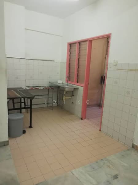 Condominium for Rent at Pandan Mewah Heights - Loh KC - Kitchen - PropertyGuru.com.my