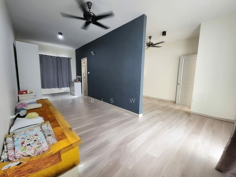 2.5-storey Terraced House for Sale in Bandar Botanic (Klang) - Tabris Wong - Living Room - PropertyGuru.com.my
