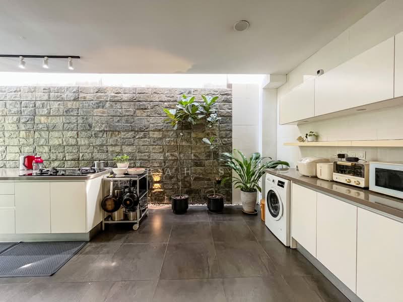 Semi-Detached House for Sale in Sri Hartamas (Kuala Lumpur) - Najibah Sahari - PropertyGuru.com.my