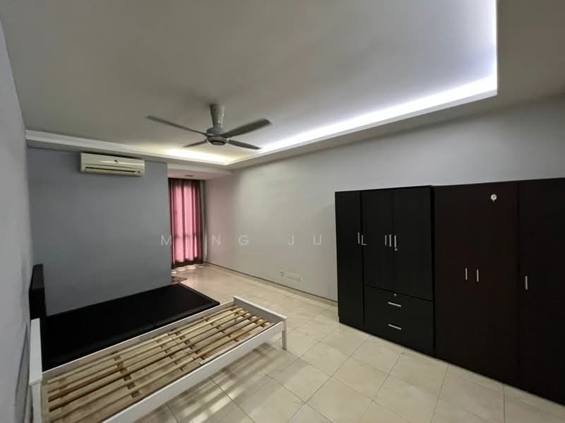 Condominium for Sale at Platinum Lake PV 13 - Ming Ju Li - Bedroom - PropertyGuru.com.my