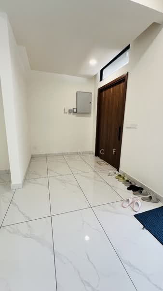 3-storey Terraced House for Sale in Jalan Klang Lama (Old Klang Road) (Kuala Lumpur) - Cannice You - Entrance - PropertyGuru.com.my