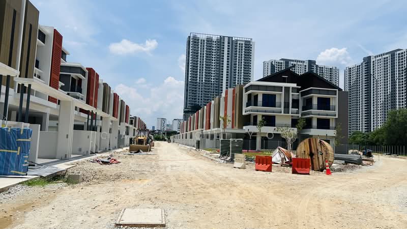 3-storey Terraced House for Sale in Jalan Klang Lama (Old Klang Road) (Kuala Lumpur) - Cannice You - Exterior - PropertyGuru.com.my