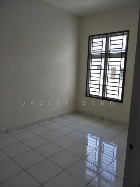 1.5-storey Terraced House for Rent in Taman Pelangi Indah (Ulu Tiram) - Jaclyn Wong - Interior - PropertyGuru.com.my