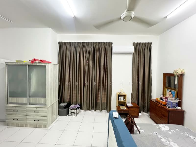 2-storey Terraced House for Sale in Semenyih (Selangor) - Eugene Choy - Bedroom - PropertyGuru.com.my