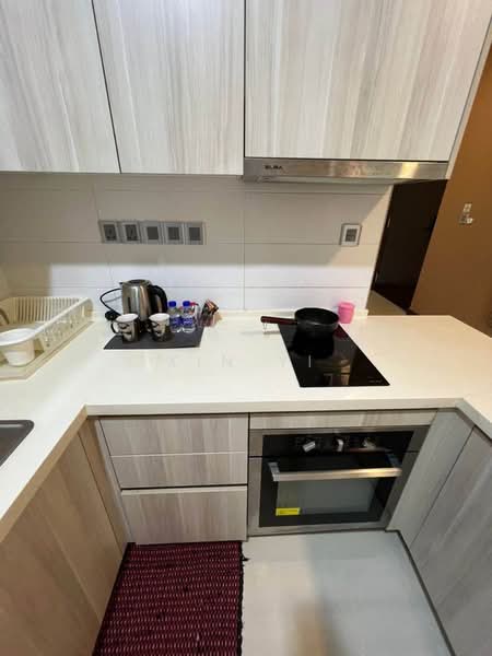 Servis Apartment untuk Dijual di Paragon Suites @ CIQ - Xin Yi - Kitchen - PropertyGuru.com.my