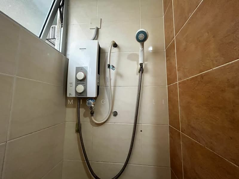 Condominium for Sale at Platinum Lake PV 13 - Ming Ju Li - Bathroom - PropertyGuru.com.my