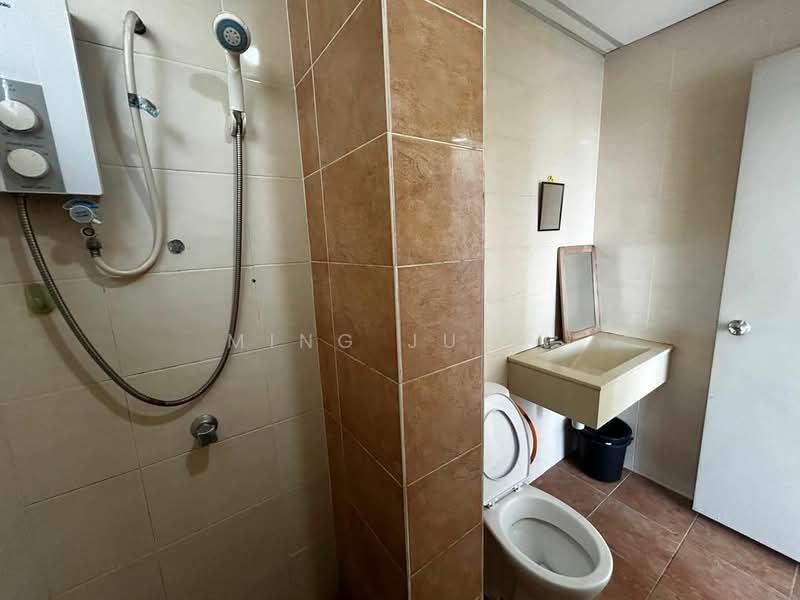 Condominium for Sale at Platinum Lake PV 13 - Ming Ju Li - PropertyGuru.com.my