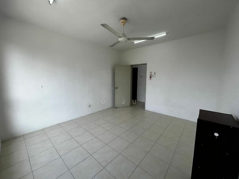 Condominium for Sale at Platinum Lake PV 13 - Ming Ju Li - PropertyGuru.com.my