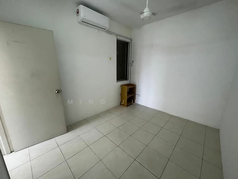 Condominium for Sale at Platinum Lake PV 13 - Ming Ju Li - PropertyGuru.com.my