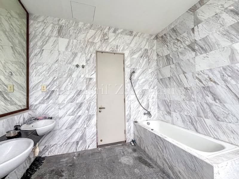 Rumah Banglo untuk Dijual di Laman Seri (Shah Alam) - Najibah Sahari - Bathroom - PropertyGuru.com.my