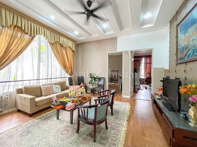 Rumah Banglo untuk Dijual di Laman Seri (Shah Alam) - Najibah Sahari - Living Room - PropertyGuru.com.my