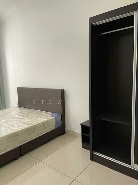 Service Residence for Rent at Pangsapuri Tanah Emas (Golden Sands) - Steward . - Bedroom - PropertyGuru.com.my
