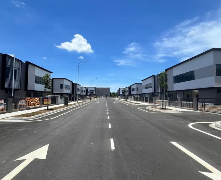 Semi-D Factory for Rent in Taman Perindustrian Air Hitam (Klang) - CH Ng - Exterior - PropertyGuru.com.my