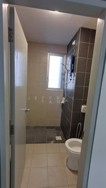 Service Residence for Rent at SkyLake Residence - Jeffrey Tan - Bathroom - PropertyGuru.com.my