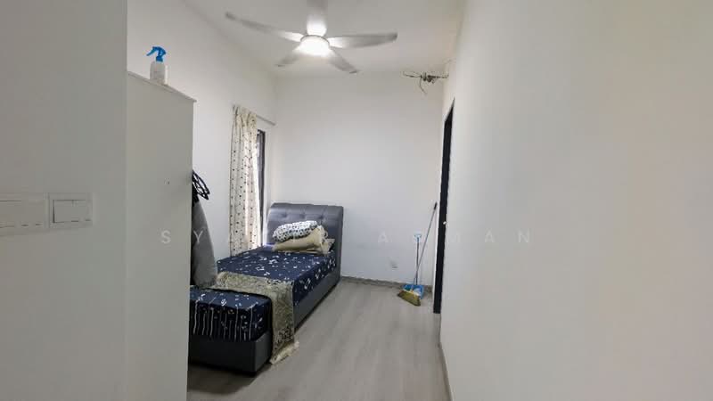 Kondominium untuk Dijual di The Holmes 2 - Syakir Adman - Bedroom - PropertyGuru.com.my