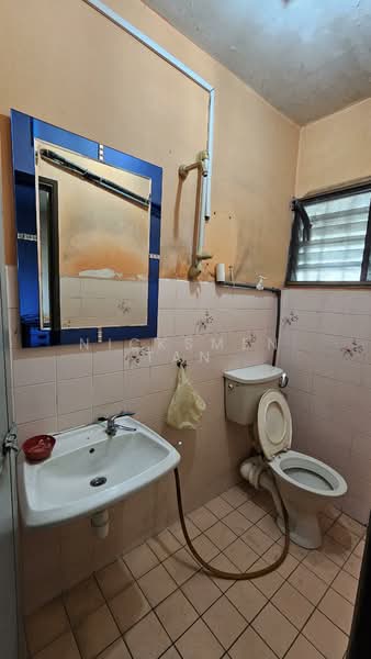 Rumah Bandar untuk Dijual di Taman Midah (Cheras) - Nicksmen Tan - Bathroom - PropertyGuru.com.my