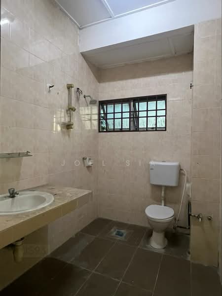 Rumah Teres 2 Tingkat untuk Disewa di Klang (Selangor) - Joel Sia - Bathroom - PropertyGuru.com.my