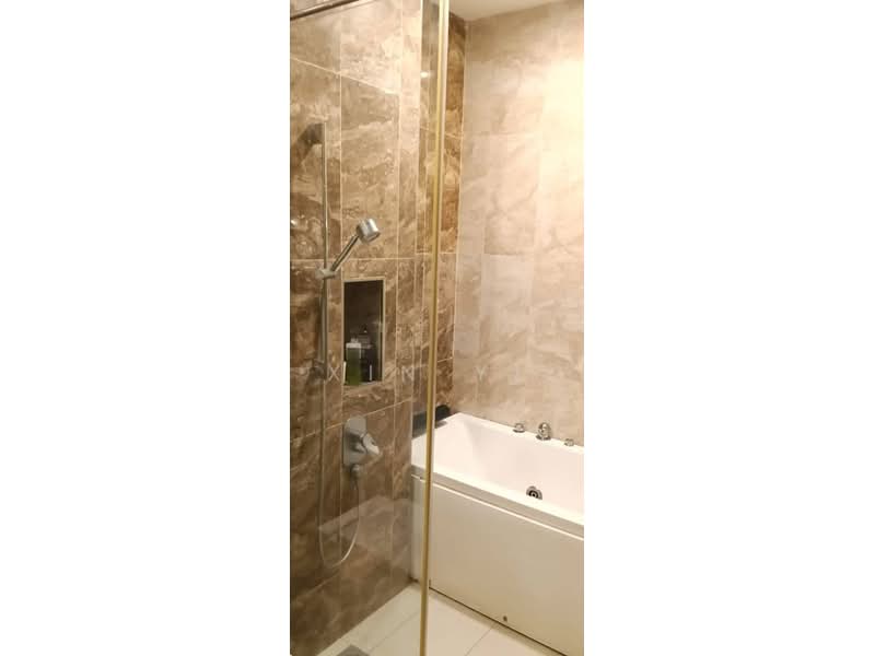 Service Residence for Sale at Paragon Suites @ CIQ - Xin Yi - Bathroom - PropertyGuru.com.my