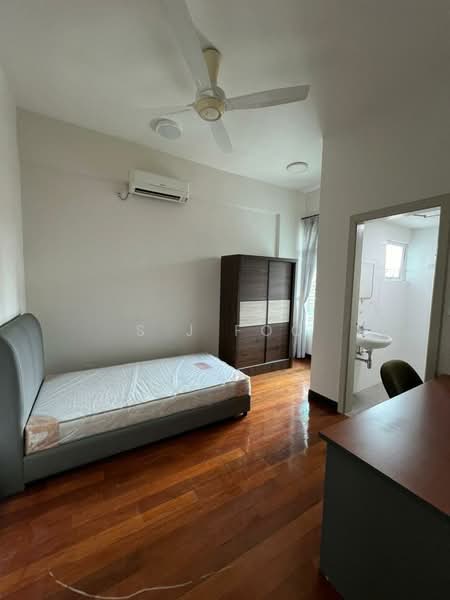 Condominium for Rent at BayStar Condominium - S J Foo - Bedroom - PropertyGuru.com.my