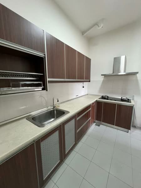 Condominium for Rent at BayStar Condominium - S J Foo - Kitchen - PropertyGuru.com.my