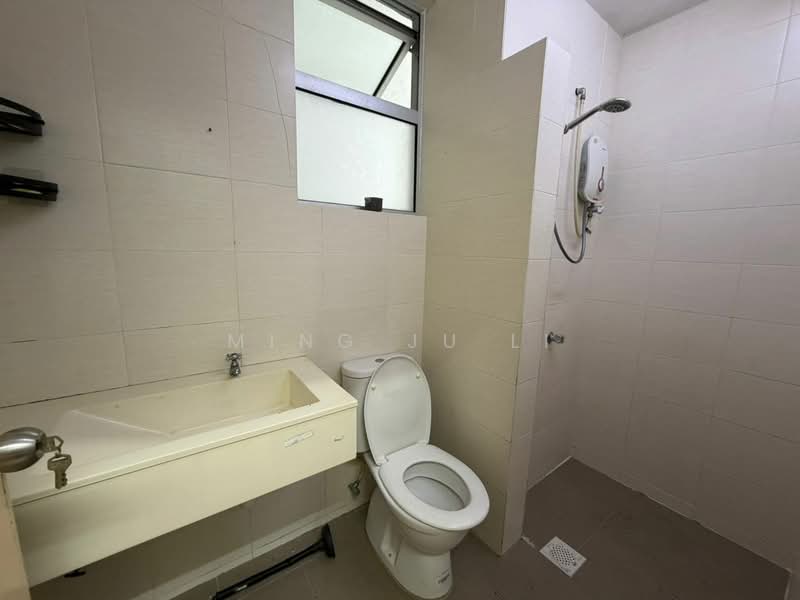 Servis Apartment untuk Dijual di Platinum Lake PV 21 - Ming Ju Li - Bathroom - PropertyGuru.com.my