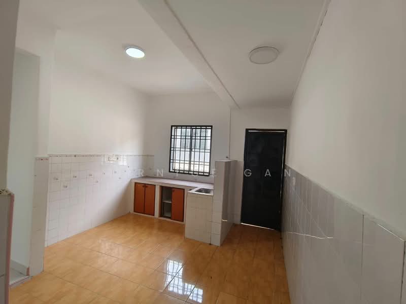 1-storey Terraced House for Sale in Bandar Seri Alam (Masai) - Bernice Gan - Kitchen - PropertyGuru.com.my