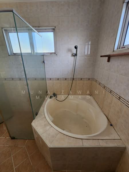 2-storey Terraced House for Rent in Cyberjaya (Selangor) - Muna Zawani Muhamad - Bathroom - PropertyGuru.com.my