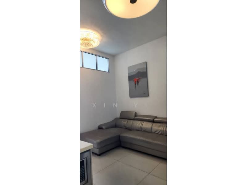 Kediaman Servis untuk Dijual di Paragon Suites @ CIQ - Xin Yi - Living Room - PropertyGuru.com.my
