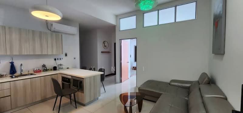 Kediaman Servis untuk Dijual di Paragon Suites @ CIQ - Xin Yi - Kitchen - PropertyGuru.com.my