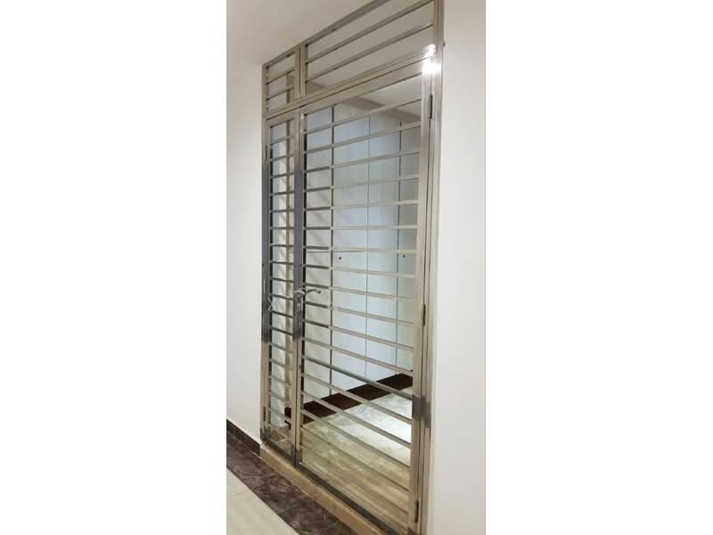Kediaman Servis untuk Dijual di Paragon Suites @ CIQ - Xin Yi - Entrance - PropertyGuru.com.my