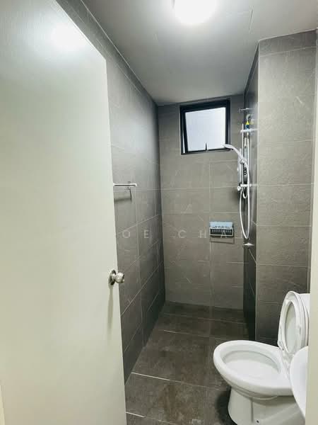 Service Residence for Sale at Majestic Maxim - Chloe Chan - Bathroom - PropertyGuru.com.my